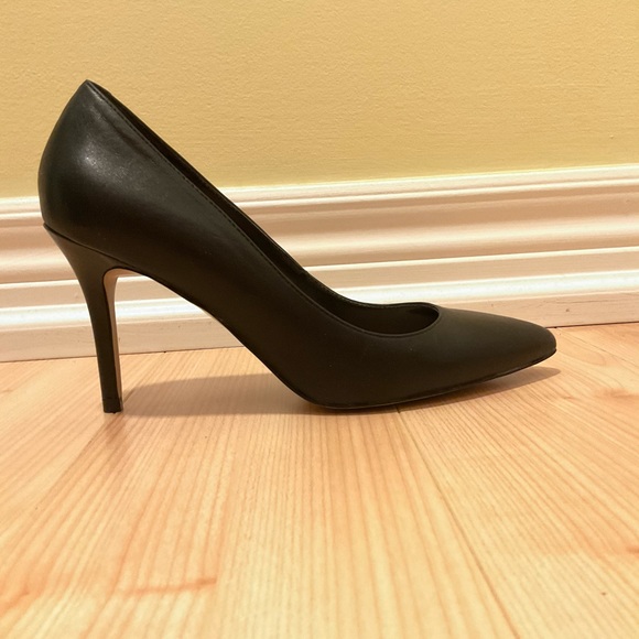 Aldo - classic black heels - Picture 4 of 5